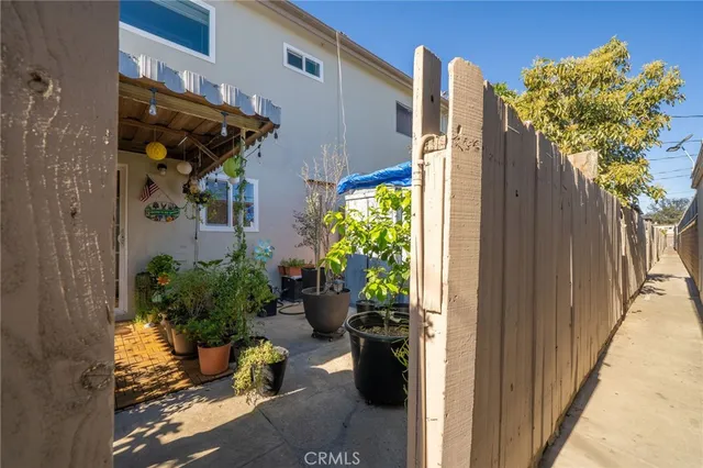 $570,000 | 1800 West Gramercy Avenue, Unit 43, Anaheim, CA 92801