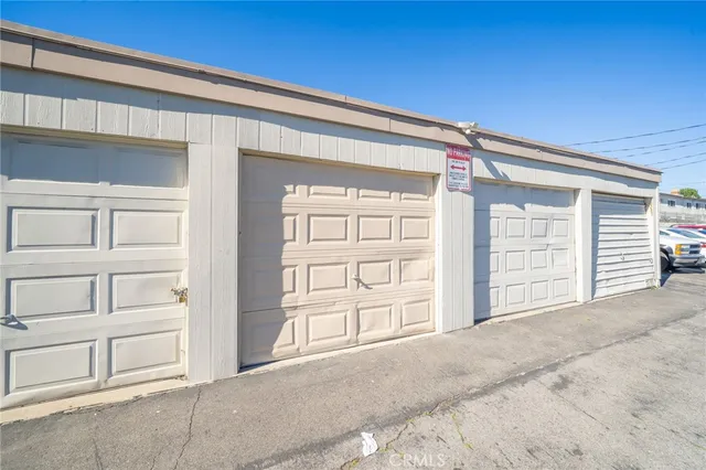 $570,000 | 1800 West Gramercy Avenue, Unit 43, Anaheim, CA 92801