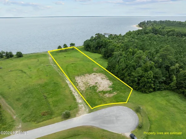 $215,000 | 363 Wind Lake Road, Oriental, NC 28571