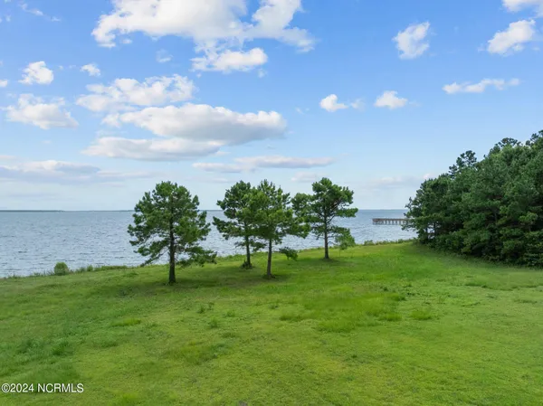 $215,000 | 363 Wind Lake Road, Oriental, NC 28571