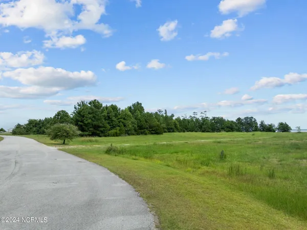 $215,000 | 363 Wind Lake Road, Oriental, NC 28571