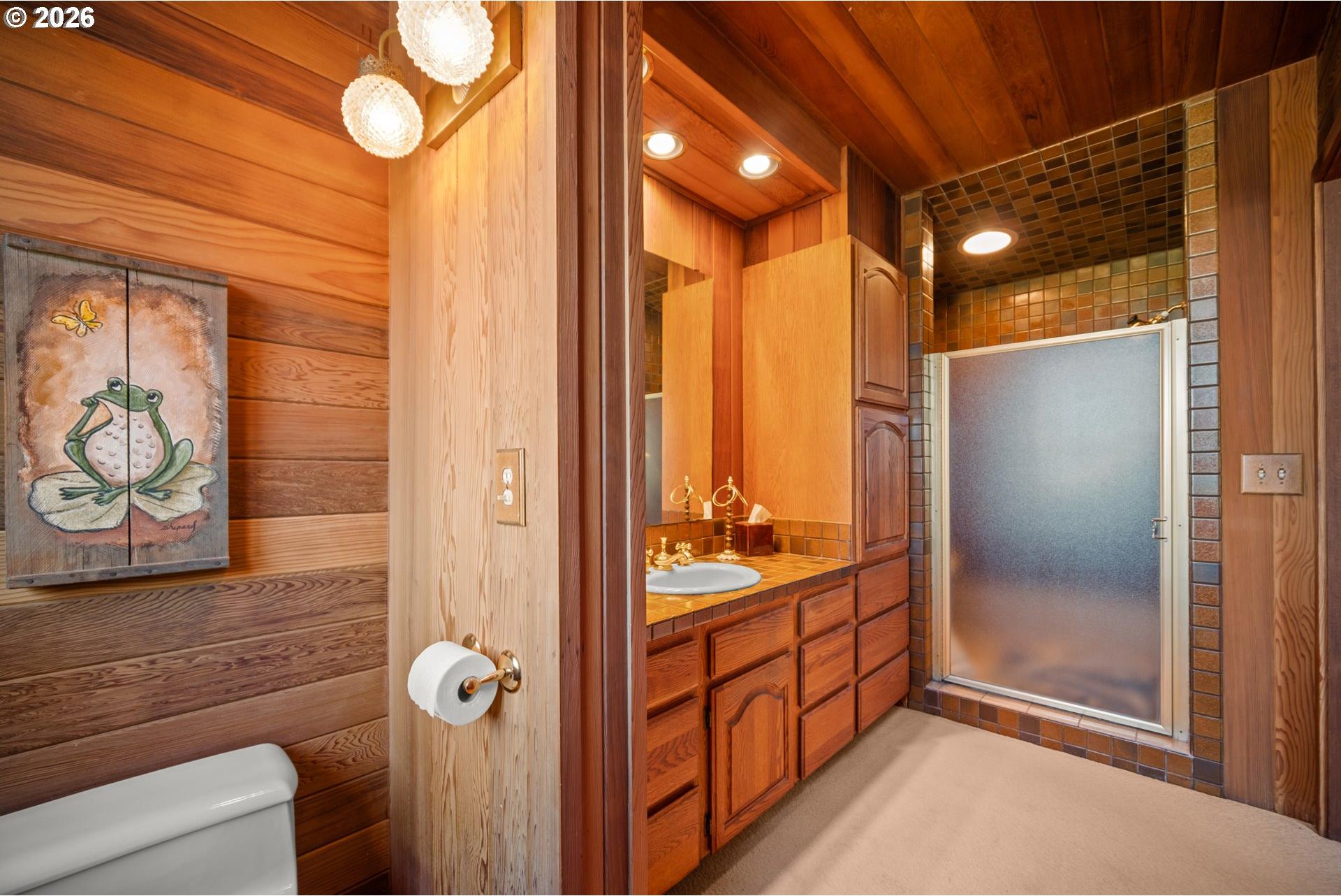 59926 Comstock Road Cove, OR 97824 - Photo 28 of 47 Bathroom