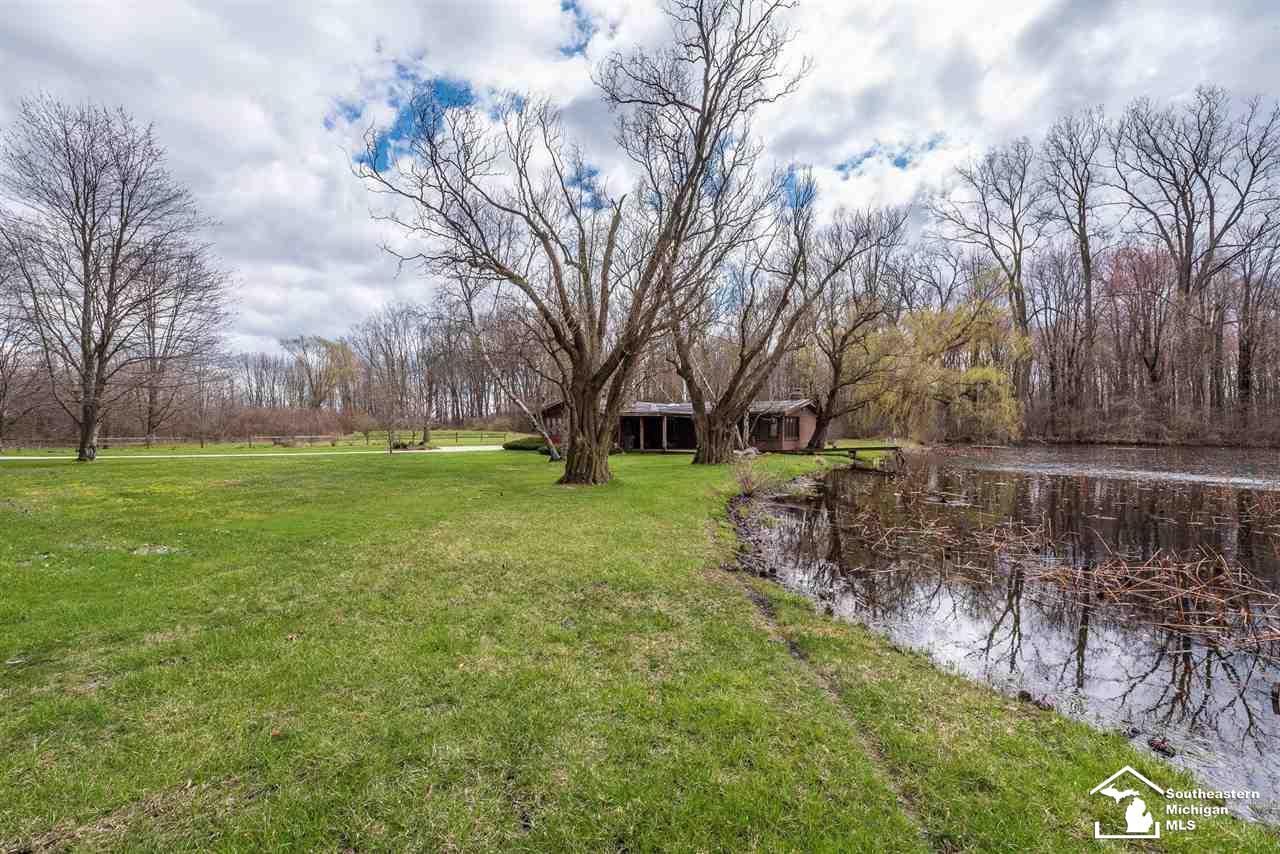 1929 West Hurd Road Monroe, MI 48162 - Photo 36 of 47
