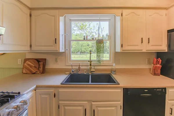 $425,000 | 7120 15 1/2 Mile Road, Marshall, MI 49068