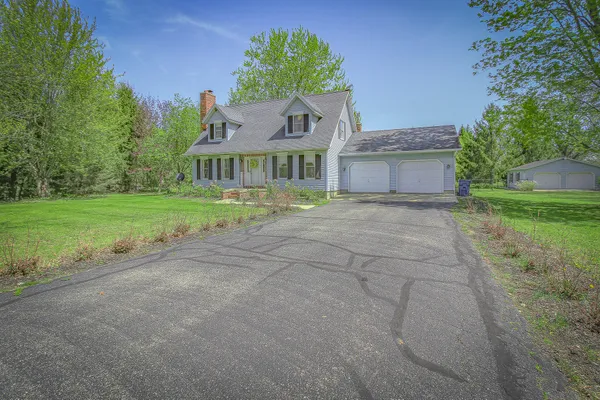 $425,000 | 7120 15 1/2 Mile Road, Marshall, MI 49068