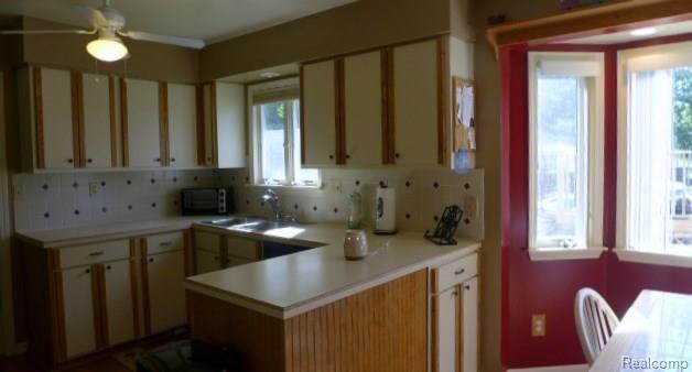 8446 Ridge Road Goodrich, MI 48438 - Photo 5 of 45 004.jpg