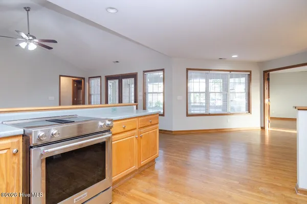 $2,995 | 500 5th Avenue North, Kure Beach, NC 28449