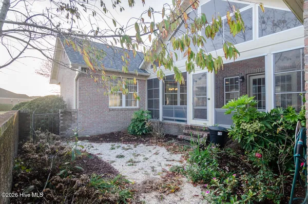 $2,995 | 500 5th Avenue North, Kure Beach, NC 28449