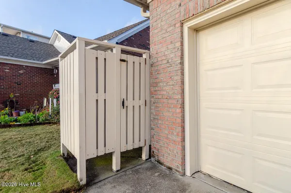 $2,995 | 500 5th Avenue North, Kure Beach, NC 28449