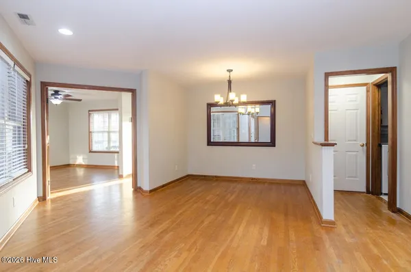 $2,995 | 500 5th Avenue North, Kure Beach, NC 28449