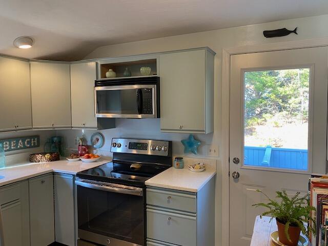 409 Orleans Road, Unit B North Chatham, MA 02650 - Photo 9 of 22 IMG_9049