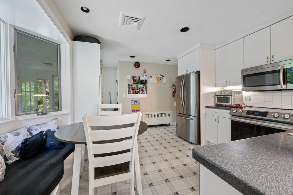 38 Colonial Road Needham, MA 02492 - Photo 11 of 29