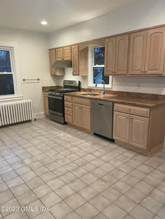 $4,200 | 72 Prospect Street, Greenwich, CT 06830