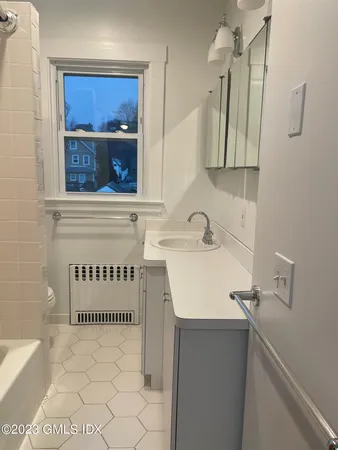 $4,200 | 72 Prospect Street, Greenwich, CT 06830