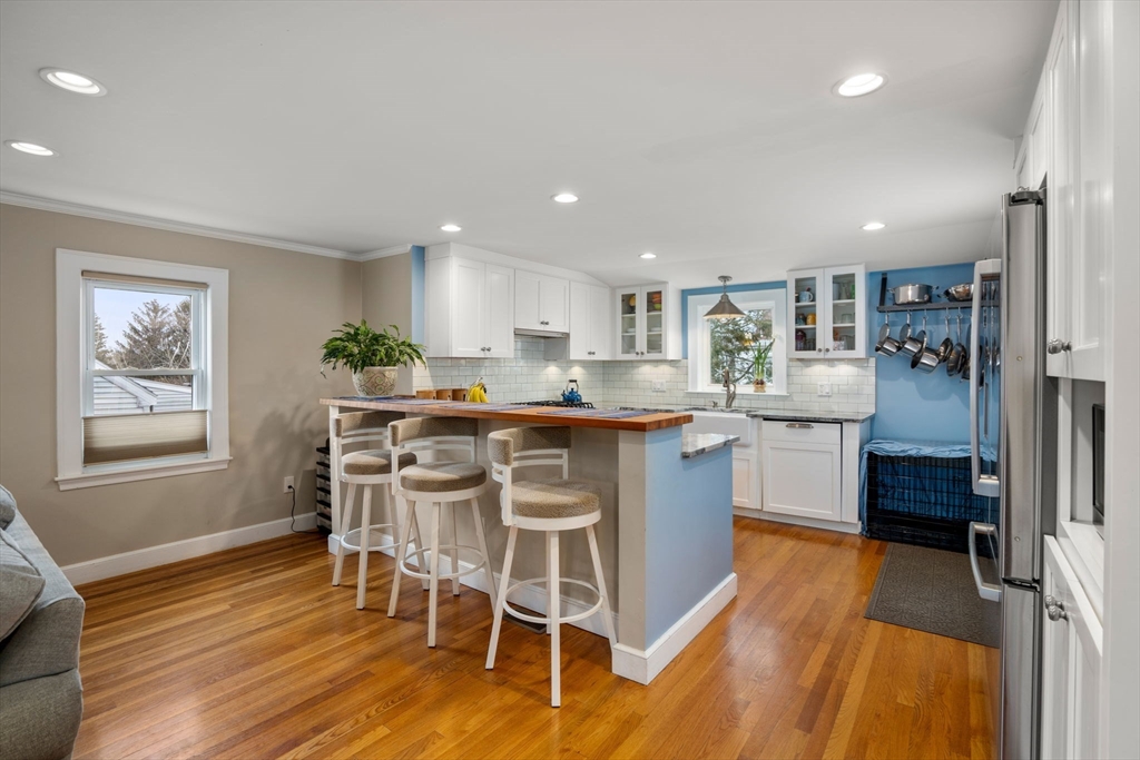 29 Pilgrim Road Watertown, MA 02472 - Photo 6 of 25 Gallery Image 6