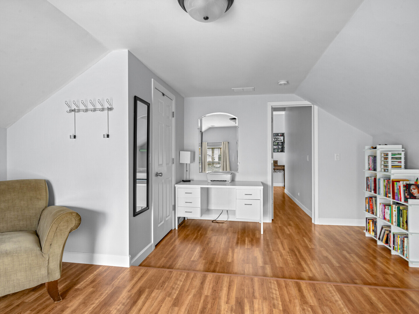 506 Oneida Street Joliet, IL 60435 - Photo 17 of 40 a view of kitchen with furniture and wooden floor