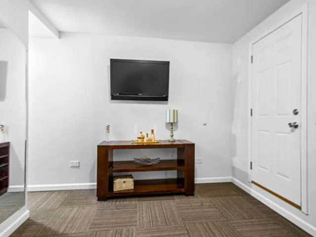 $379,900 | 506 Oneida Street, Joliet, IL 60435