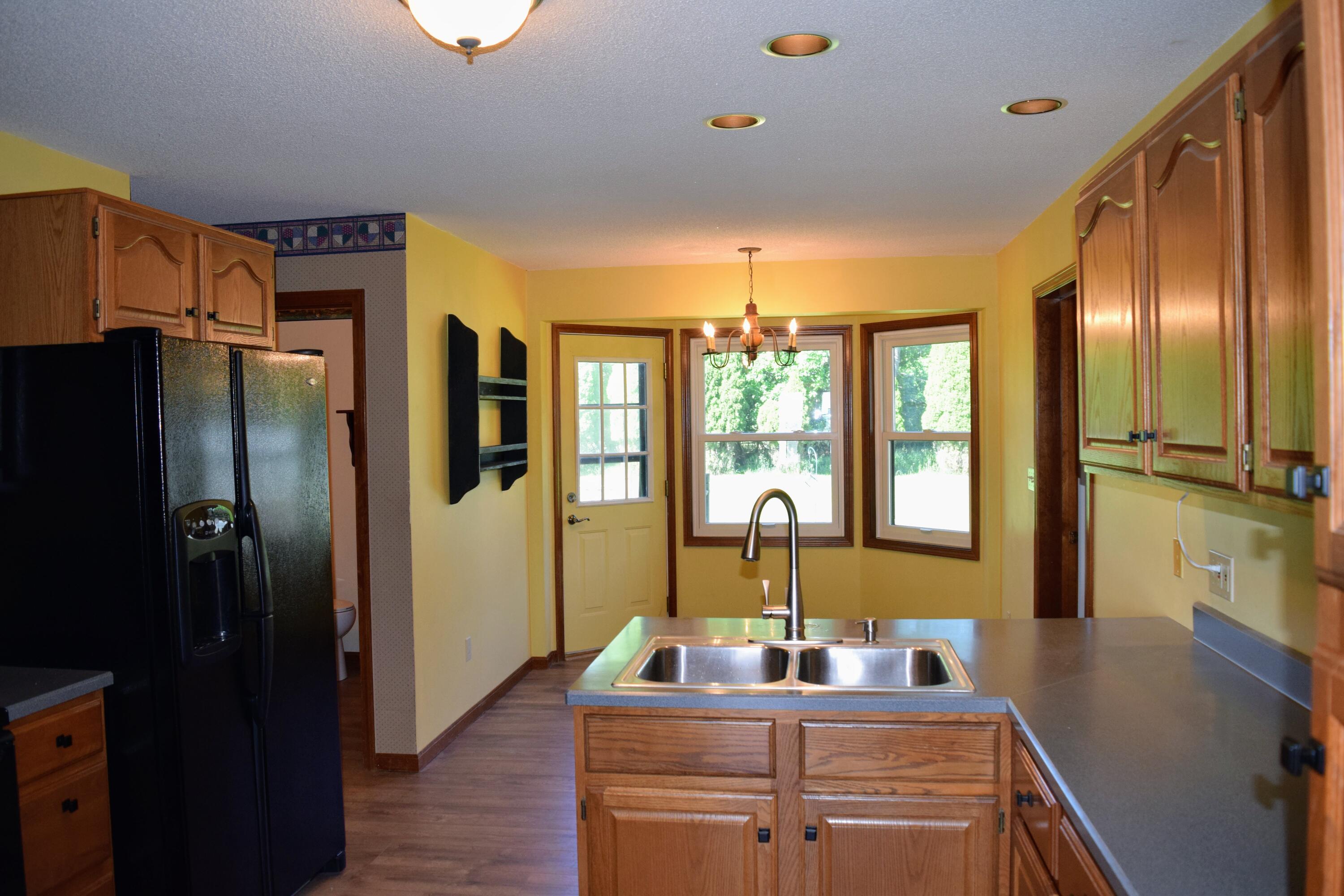 252 Adolph Shores Road Coldwater, MI 49036 - Photo 7 of 33 DSC_0049