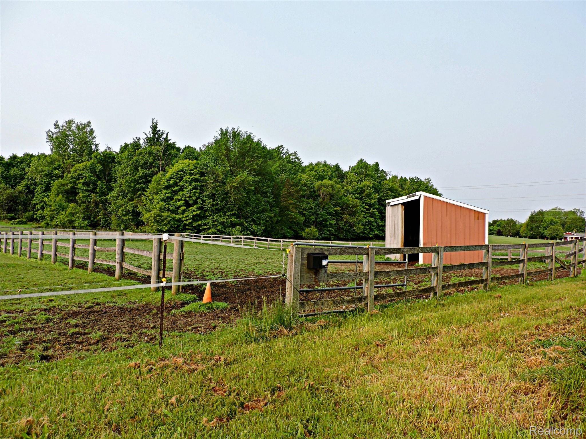 11342 East Carpenter Road Davison, MI 48423 - Photo 44 of 57 43.JPG