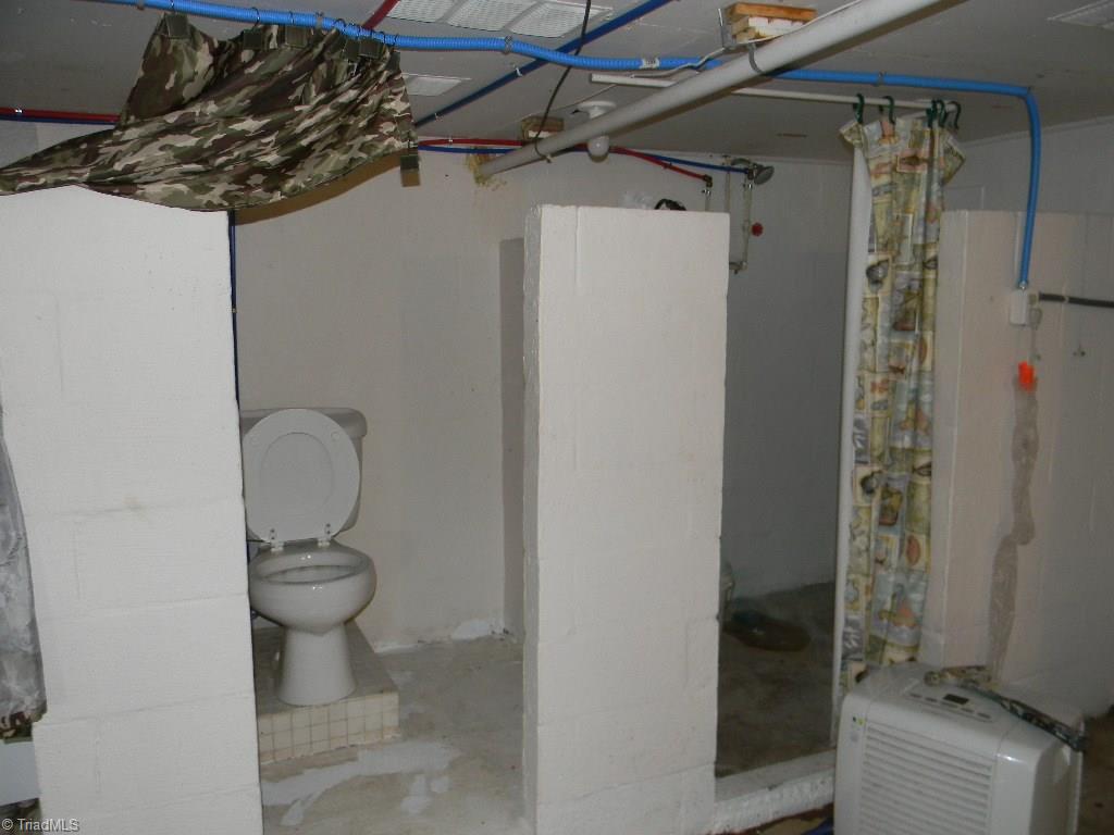 163 Case School Road Madison, NC 27025 - Photo 15 of 19 Gallery Image 15