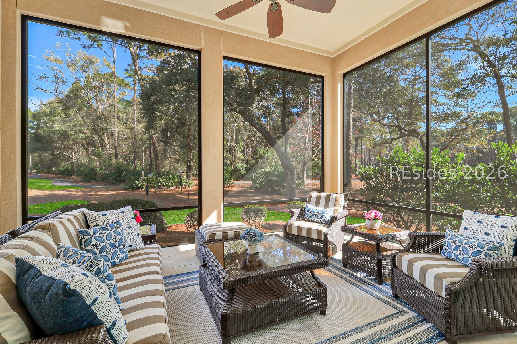 14 Myrtle Bank Road Hilton Head Island, SC 29926 - Photo 4 of 60 Screened Lanai Porch