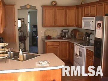 103 Oakview Road Carbondale, IL 62901 - Photo 3 of 3
