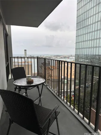 $3,500 | 225 Queen Street, Unit 16A, Honolulu, HI 96813