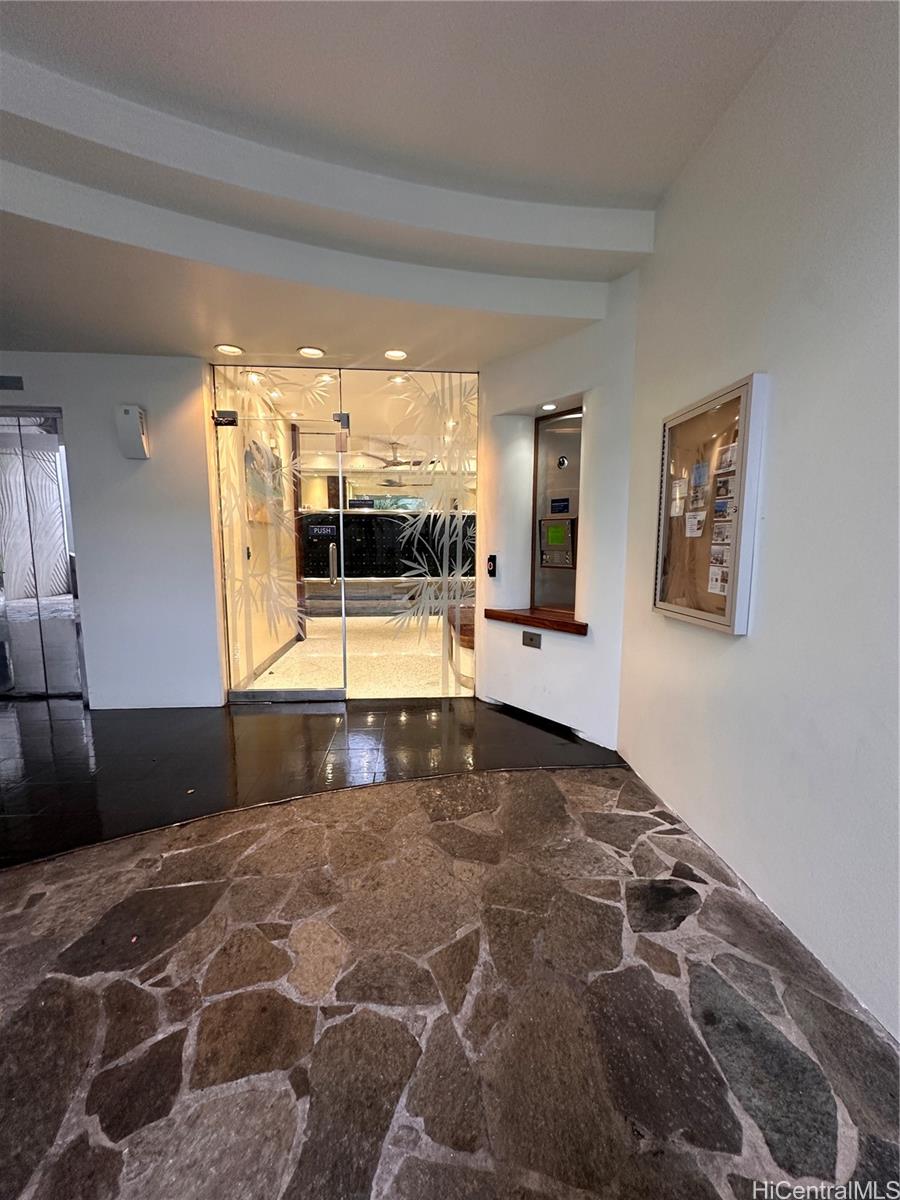 225 Queen Street, Unit 16A Honolulu, HI 96813 - Photo 3 of 16 a view of a bedroom