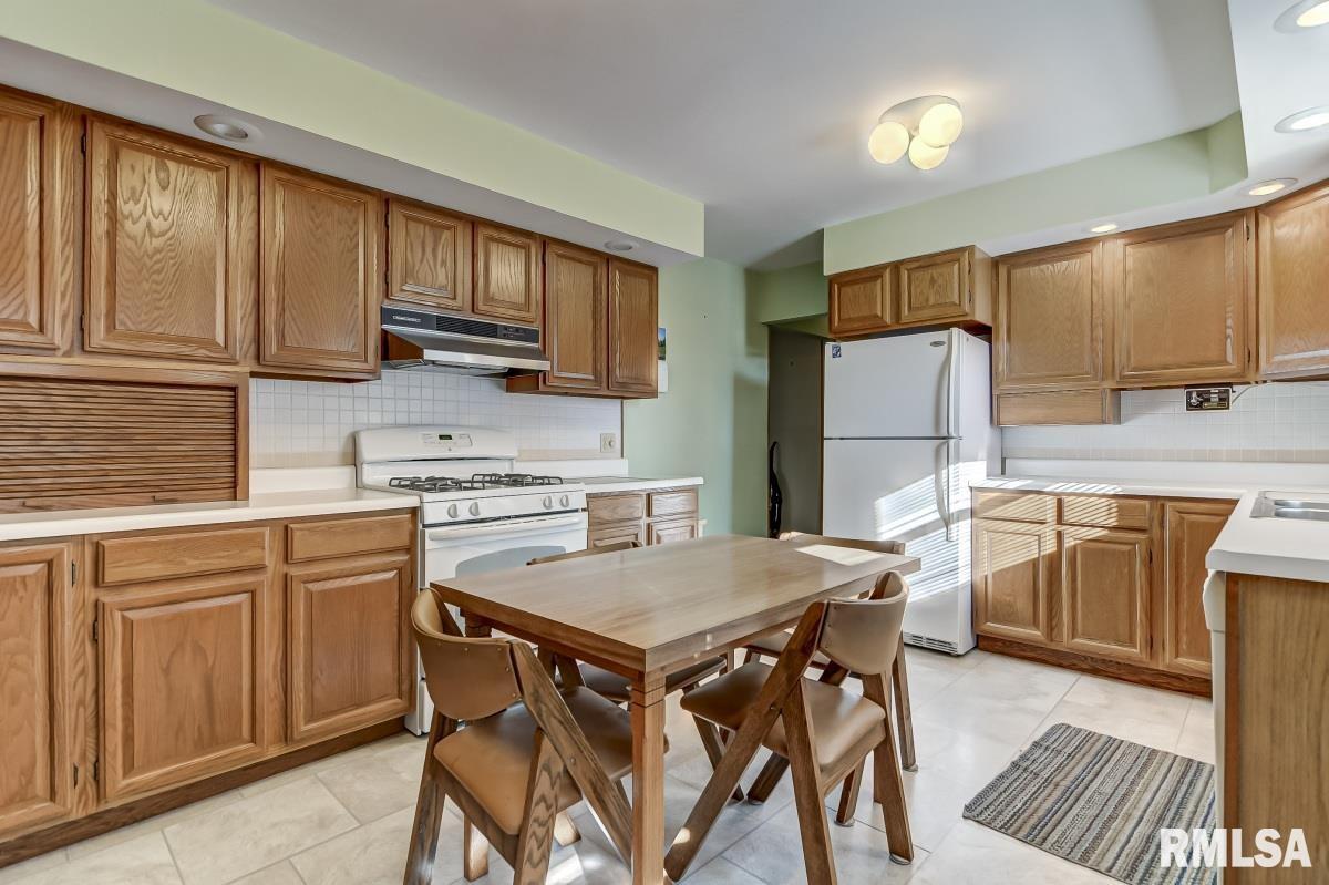 411 West Browning Road Springfield, IL 62707 - Photo 11 of 36
