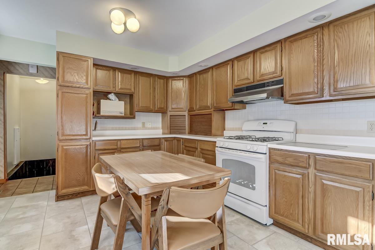 411 West Browning Road Springfield, IL 62707 - Photo 13 of 36