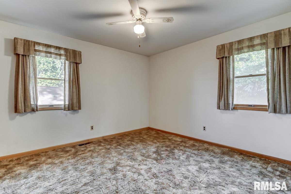 411 West Browning Road Springfield, IL 62707 - Photo 15 of 36