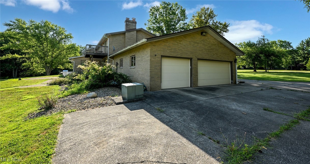4797 Hawkins Road Richfield, OH 44286 - Photo 11 of 13 3+ car garage with plenty of parking
