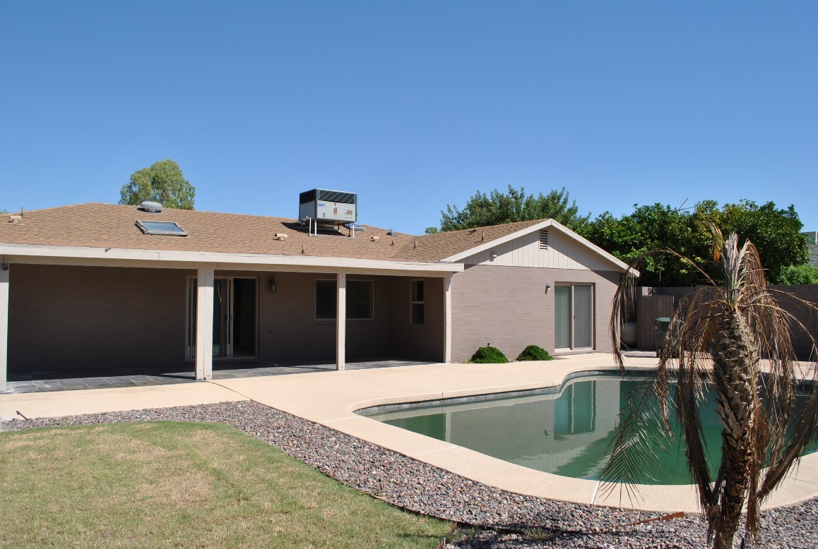 3945 East Wethersfield Road Phoenix, AZ 85032 - Photo 12 of 14 12