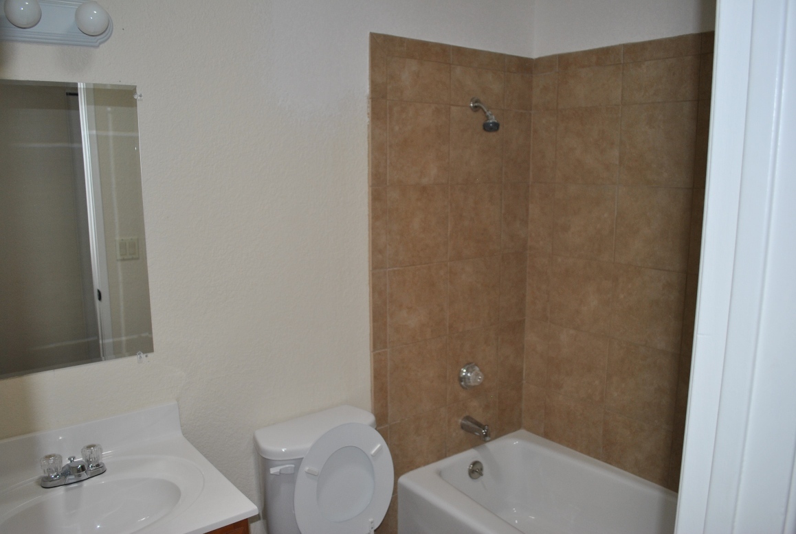 3945 East Wethersfield Road Phoenix, AZ 85032 - Photo 5 of 14 5