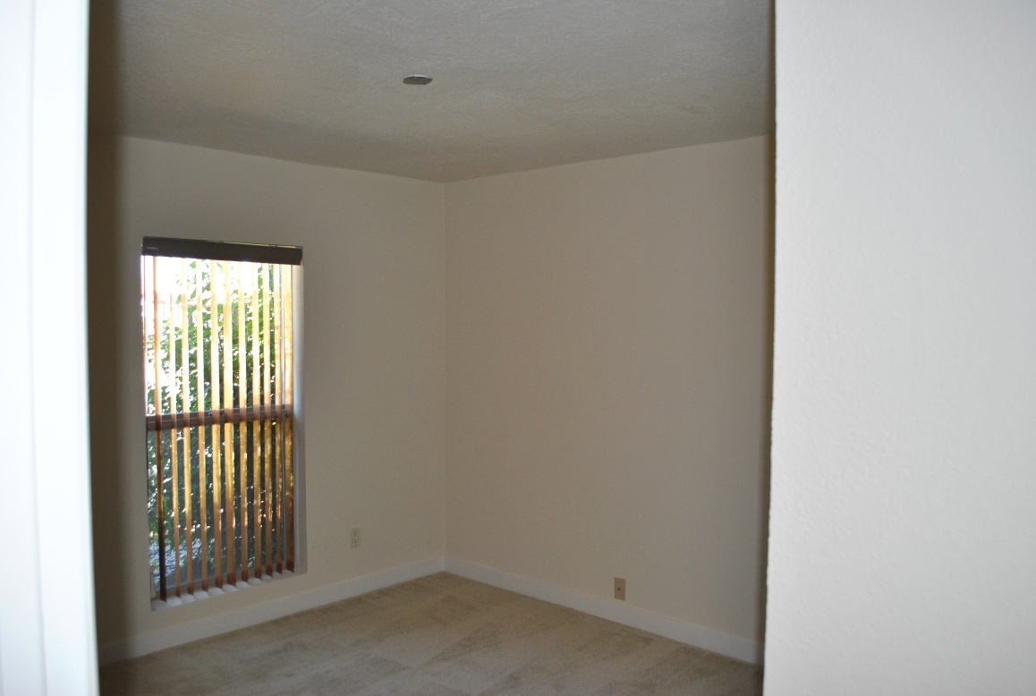 3945 East Wethersfield Road Phoenix, AZ 85032 - Photo 7 of 14 7