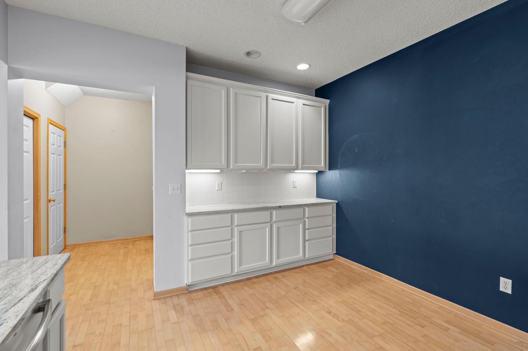 8014 Golden Valley Road Golden Valley, MN 55427 - Photo 13 of 35