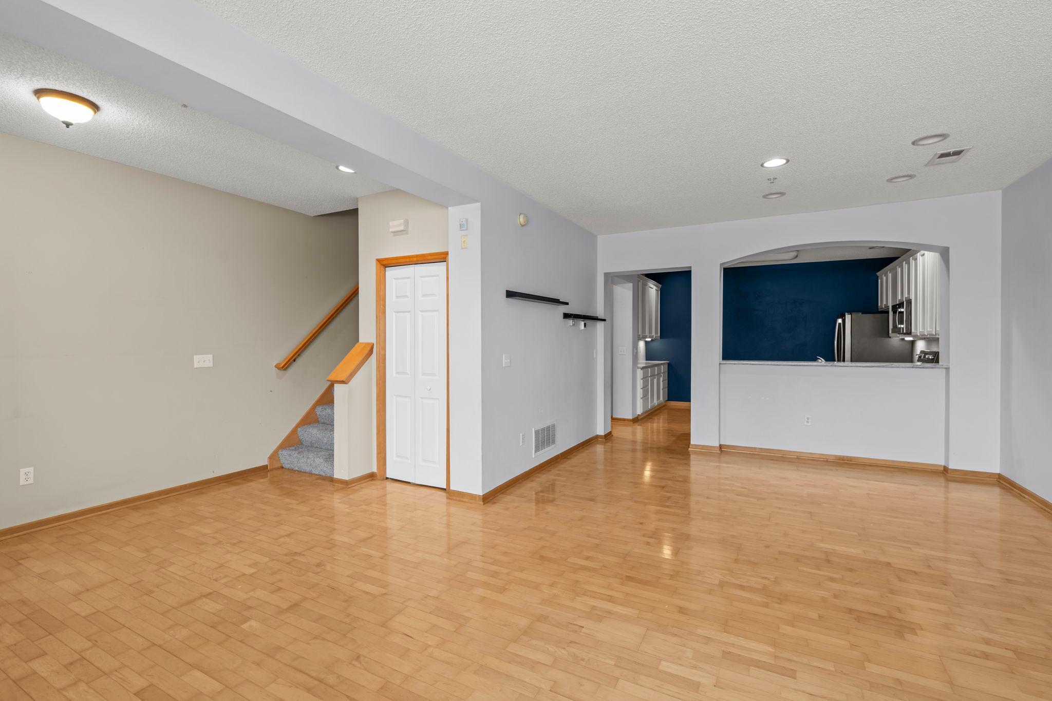 8014 Golden Valley Road Golden Valley, MN 55427 - Photo 19 of 35