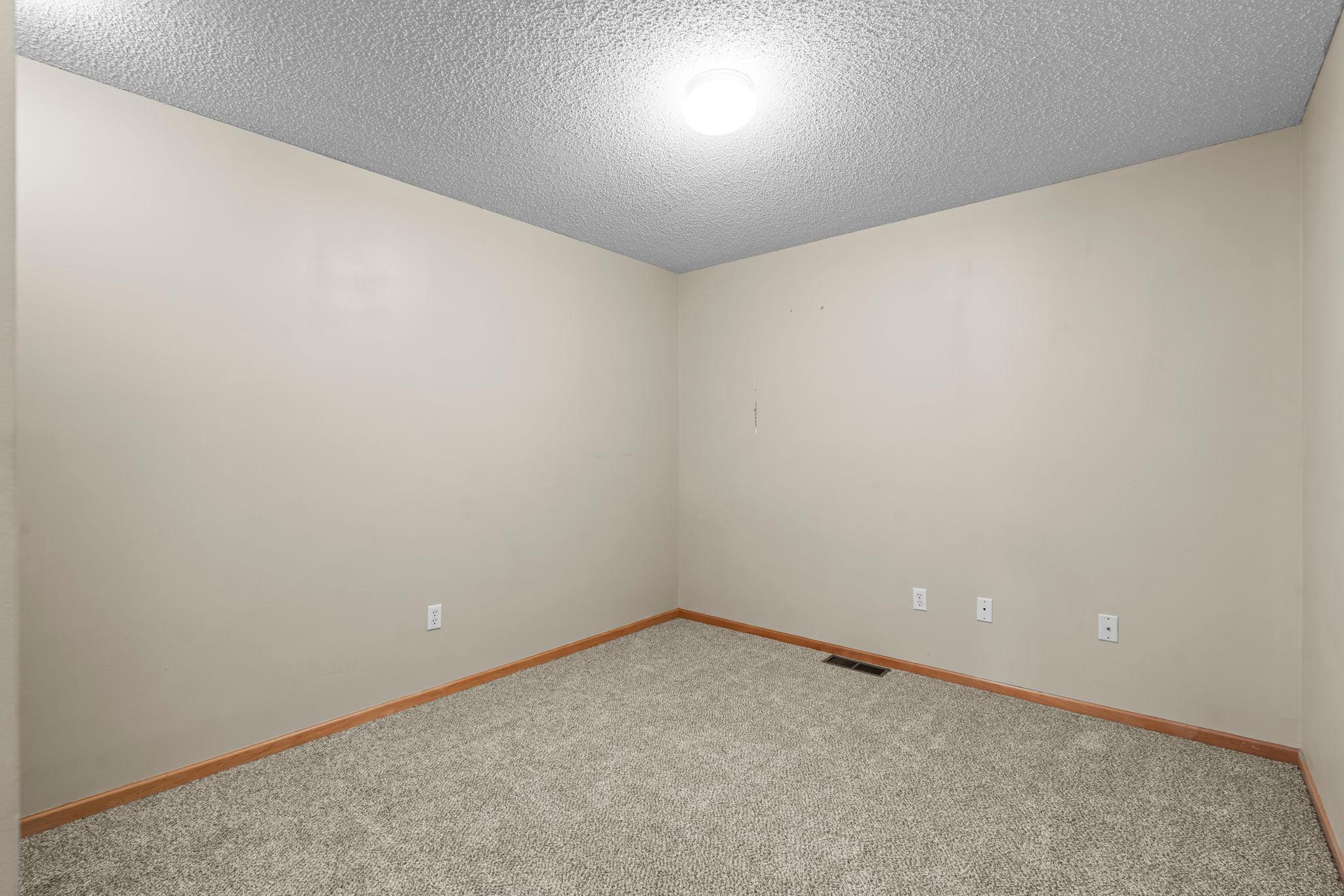 8014 Golden Valley Road Golden Valley, MN 55427 - Photo 23 of 35