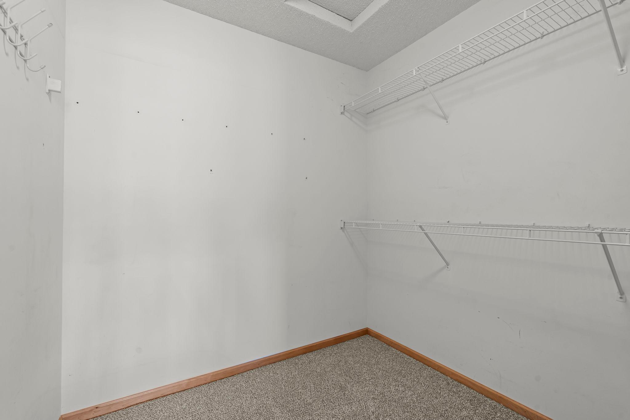 8014 Golden Valley Road Golden Valley, MN 55427 - Photo 26 of 35