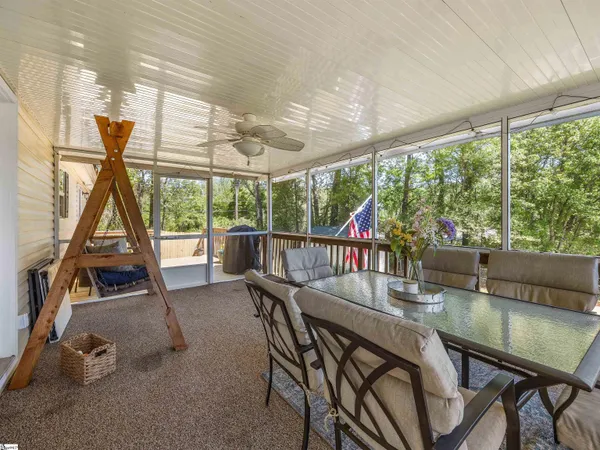 $539,750 | 107 Lakeview Drive, Inman, SC 29349