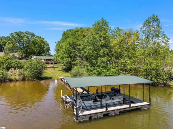 $539,750 | 107 Lakeview Drive, Inman, SC 29349