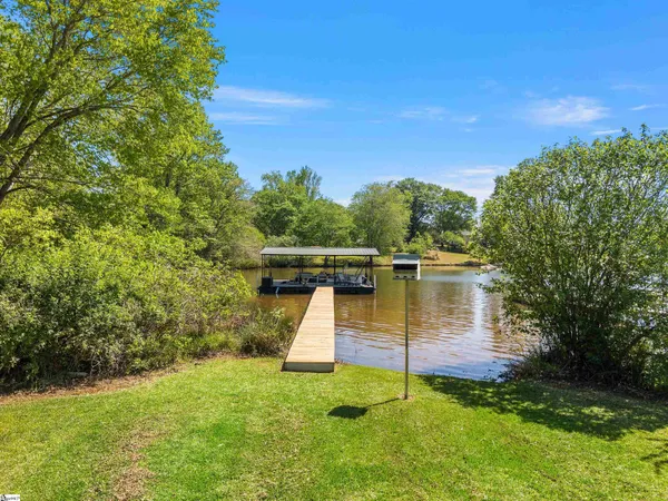 $539,750 | 107 Lakeview Drive, Inman, SC 29349