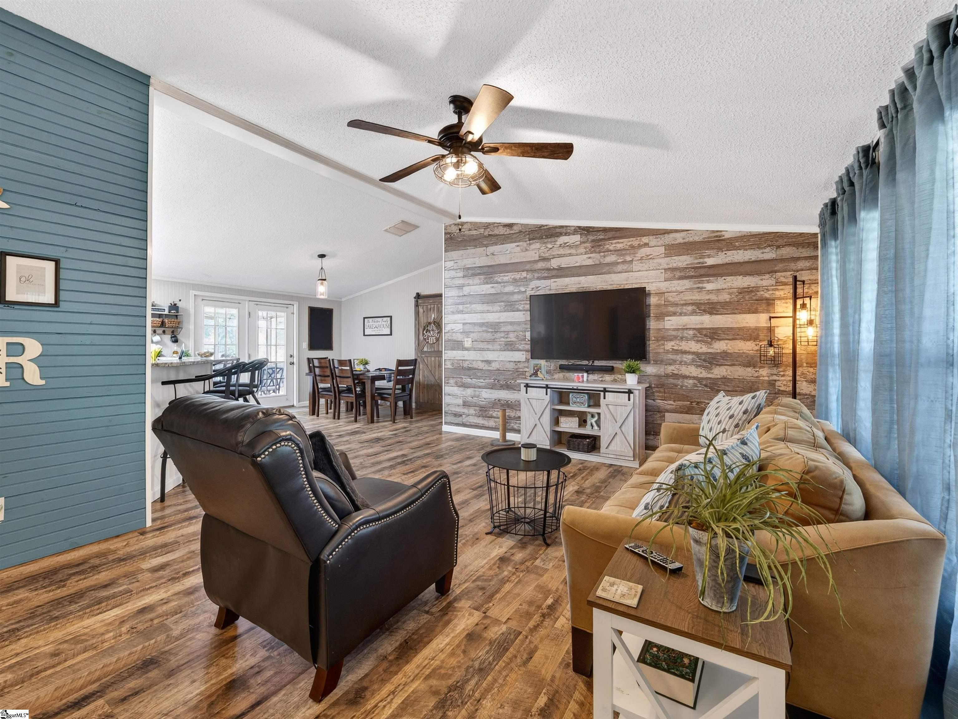 107 Lakeview Drive Inman, SC 29349 - Photo 6 of 50