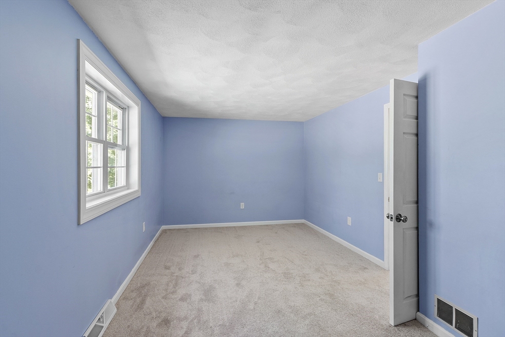 34 Lowell Road, Unit 13 Pepperell, MA 01463 - Photo 24 of 39