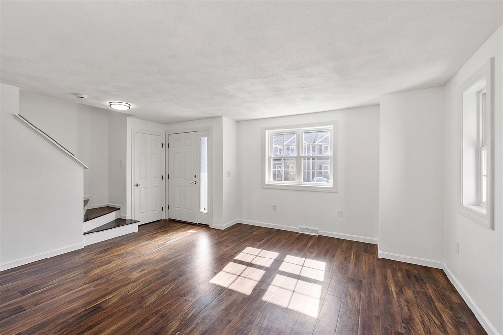 34 Lowell Road, Unit 13 Pepperell, MA 01463 - Photo 8 of 39