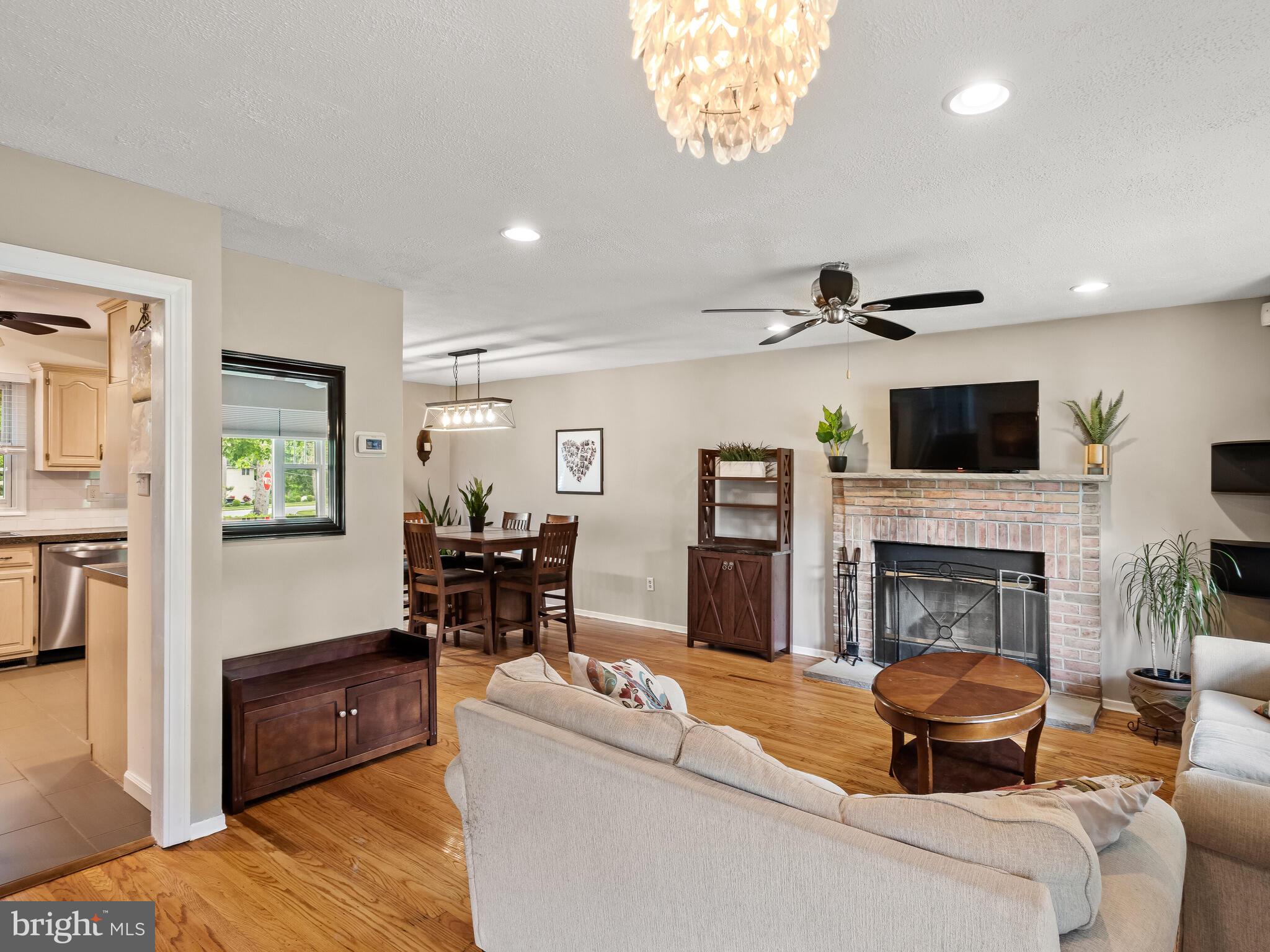 95 Princeton Road Exton, PA 19341 - Photo 4 of 19 Gallery Image 4