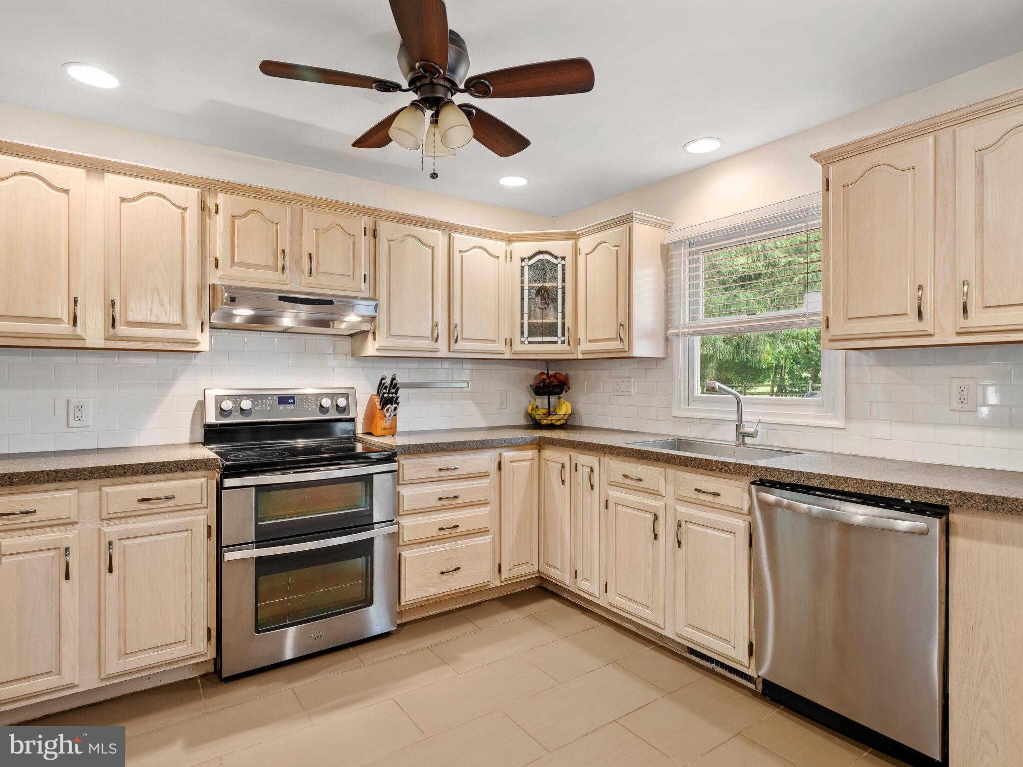 95 Princeton Road Exton, PA 19341 - Photo 6 of 19 Kitchen