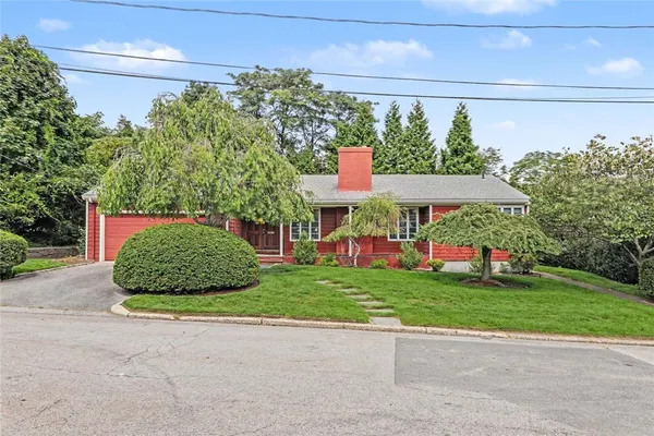 $585,000 | 15 Cambria Court, Pawtucket, RI 02860