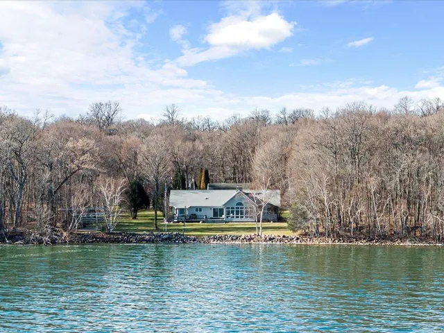 $1,584,600 | 4510 Camper Landing Road Northwest, Cass Lake, MN 56633