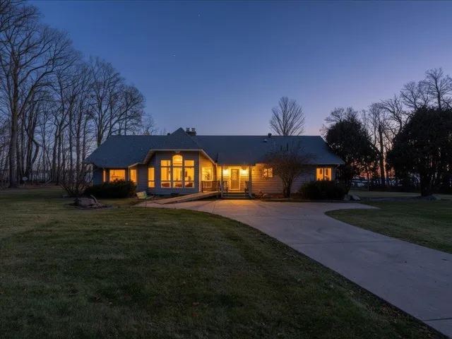 $1,584,600 | 4510 Camper Landing Road Northwest, Cass Lake, MN 56633